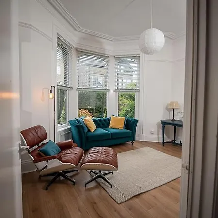 Apartamento Stunning 1 Bedroom With Private Parking